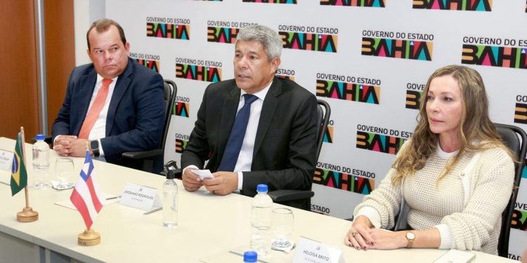 Governador anuncia convocação de candidatos do concurso da Polícia Civil e do CFO da Polícia Militar