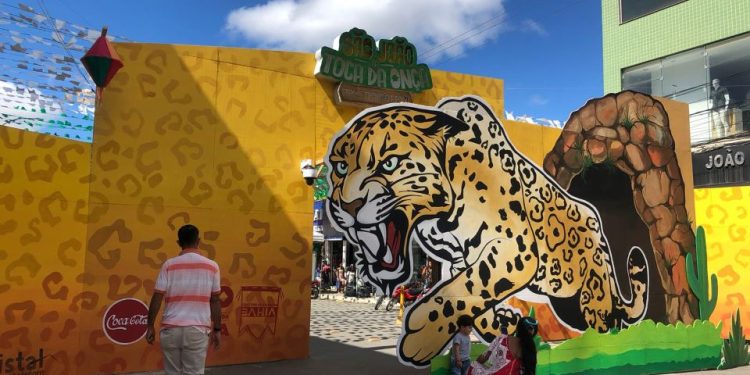 Adelmário Coelho e Raí Saia Rodada são as principais atrações do primeiro dia do São João de Jaguaquara