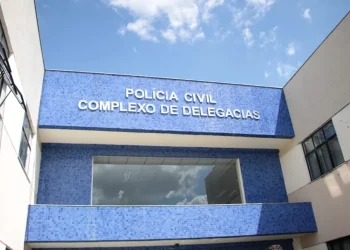 Mulher suspeita de decepar pênis do marido é presa em Feira de Santana