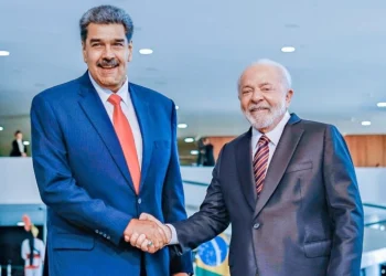 Lula diz que conceito de democracia é relativo, ao comentar sobre a Venezuela