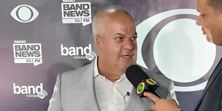 Após infarto, prefeito de Itagibá será submetido a procedimento cirúrgico em Salvador