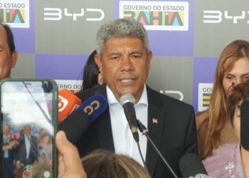 Vinda da BYD à Bahia contribui para geração de emprego e inclusão, diz Jerônimo Rodrigues