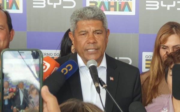 Vinda da BYD à Bahia contribui para geração de emprego e inclusão, diz Jerônimo Rodrigues