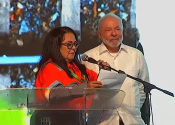 Presidente Lula anuncia início de obras da primeira etapa da Ferrovia Oeste-Leste