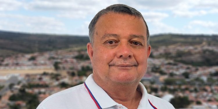 Prefeito Romi, de Planaltino, é punido por descumprir determinação do TCM