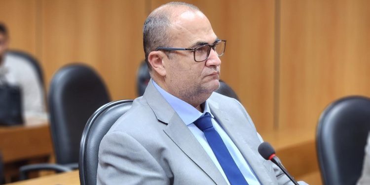 Hassan protocola indicação para construção de passarelas sobre a BR-116 no Entroncamento de Jaguaquara