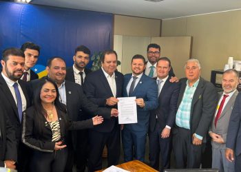 Em Brasília, UPB mobiliza líderes pela aprovação do projeto que desonera a folha dos municípios