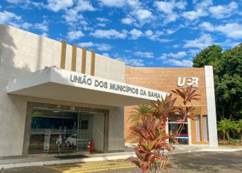 Prefeituras farão paralisação conjunta dia 30 de agosto contra crise financeira, diz UPB