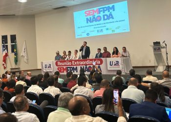 Em reunião de emergência, prefeitos definem mobilização em Brasília contra crise financeira