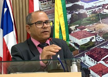 Nildo Pirôpo propõe construção de quadra poliesportiva coberta no bairro Casca, em Jaguaquara