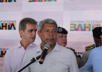 Jerônimo lamenta que orçamento seja destinado a armas ao invés da educação
