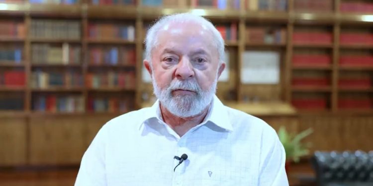 Após protestos de prefeitos sobre repasse do FPM, Lula garante que pagamento não sofrerá redução