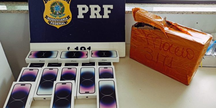 PRF apreende carga de iPhones de última geração na BR 116, trecho de Poções