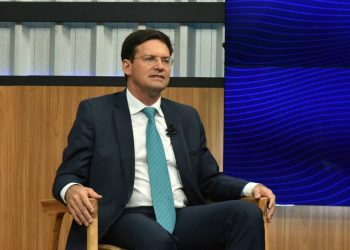 João Roma rebate Jerônimo e diz que governo Lula quer deixar prefeitos com ‘pires na mão’