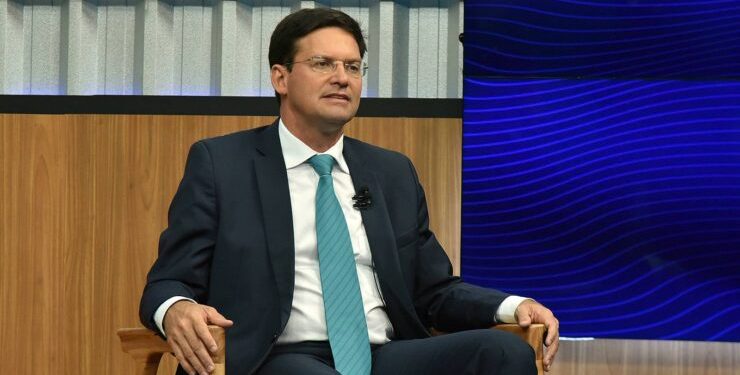 João Roma rebate Jerônimo e diz que governo Lula quer deixar prefeitos com ‘pires na mão’