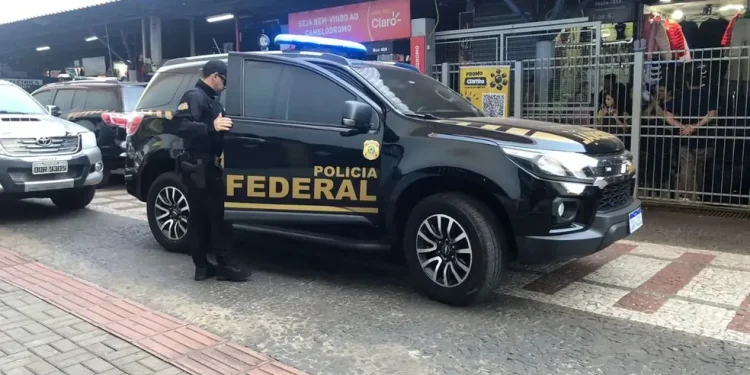 Operação Patronos: PF cumpre mandados contra advogados em esquema de decisões judiciais na Bahia