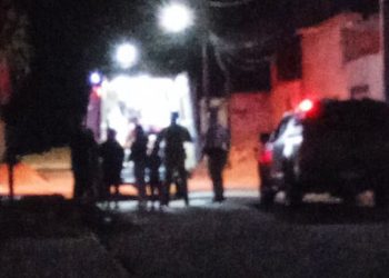 Homem é alvo de tentativa de homicídio em residencial de Jaguaquara; vítima foi encaminhada ao Prado Valadares