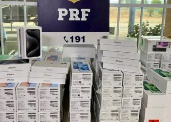 Após abordagem a ônibus, PRF apreende celulares e eletrônicos de última geração em trecho da BR 116