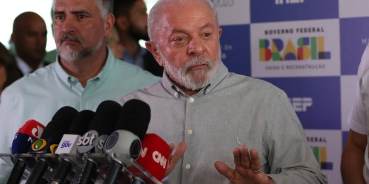 Lula indica fim de taxa de inscrição para o Enem 2024
