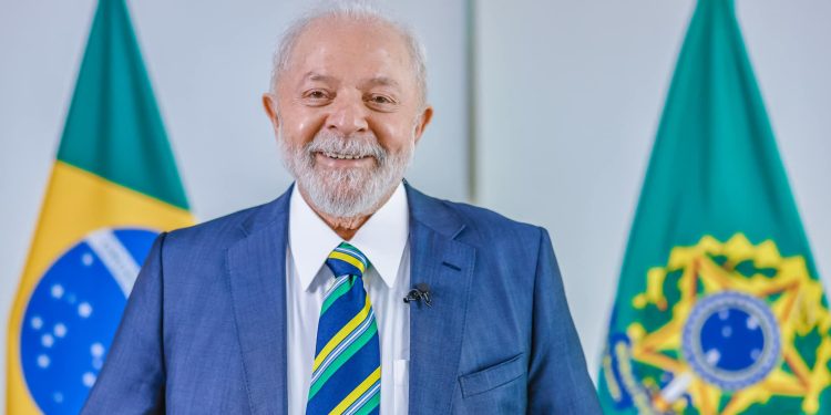 Governo Lula tem 45% de avaliação negativa e 43% de positiva, diz Pesquisa Atlas