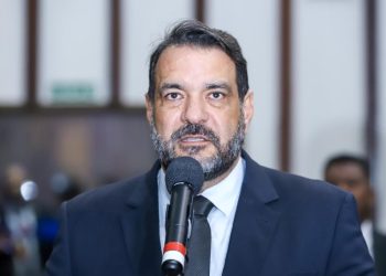 Alan Sanches diz que Governo tem pressa para aumentar imposto, mas segura gratificação de policiais