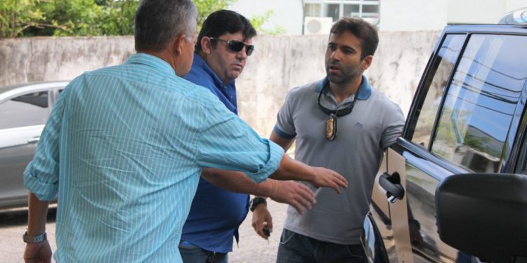 ‘Falso médico’ é preso durante plantão em hospital municipal no sul baiano