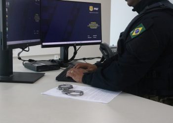 Caminhoneiro com mandado de prisão em aberto é preso pela PRF em Milagres