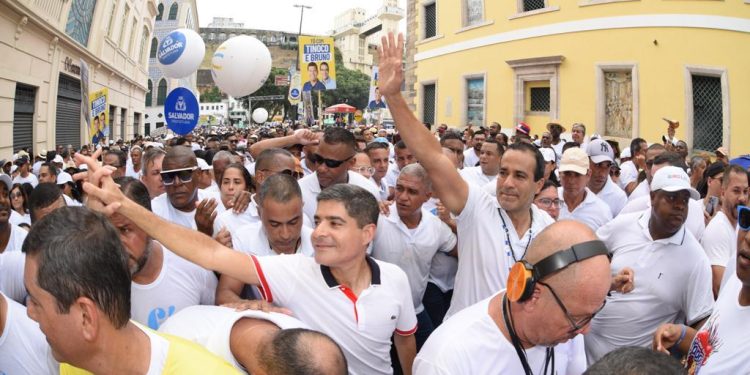 ‘A avaliação popular confirma a grande gestão que Bruno Reis realiza à frente da prefeitura’, diz ACM Neto no Bonfim