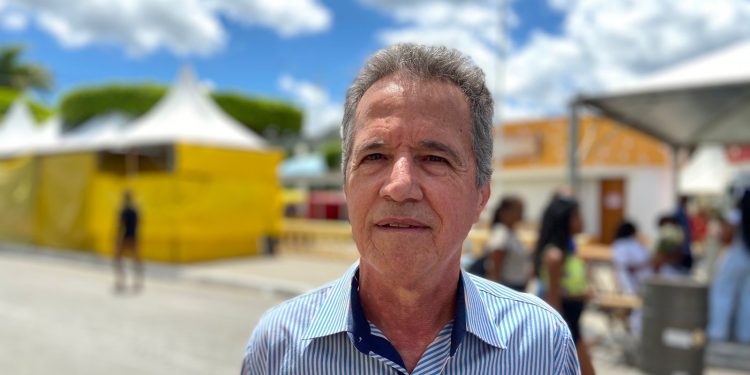 Carlinhos Martinelli diz que ainda é cedo para definir, mas não descarta disputar a Prefeitura de Itiruçu
