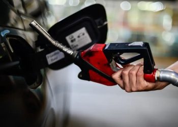 Preço do gás de cozinha, gasolina e do diesel sobe nesta quinta com aumento do ICMS
