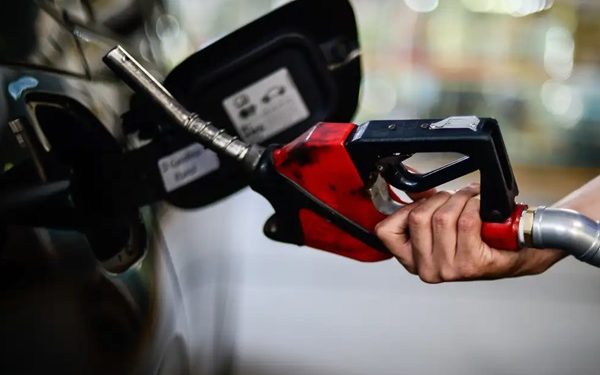 Preço do gás de cozinha, gasolina e do diesel sobe nesta quinta com aumento do ICMS