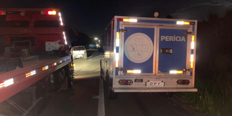 Santo Antônio de Jesus: Acidente na BR-101 deixa duas vítimas fatais e causa congestionamento de 6 quilômetros