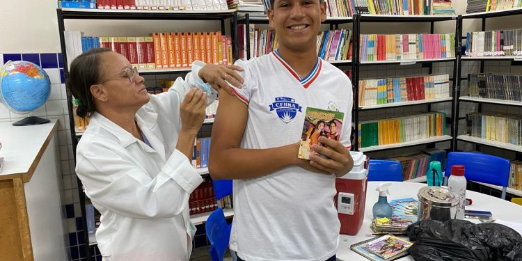 Projeto Vacinação na Escola amplia a proteção aos estudantes da rede estadual de ensino