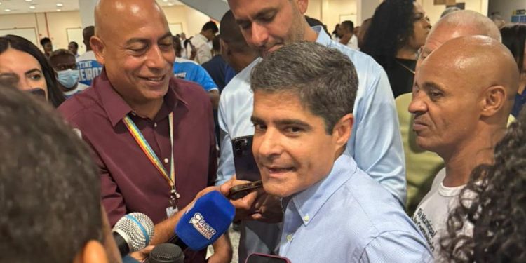 ACM Neto defende revogação de portaria da ‘aprovação em massa’: ‘Uma vergonha para nosso estado’