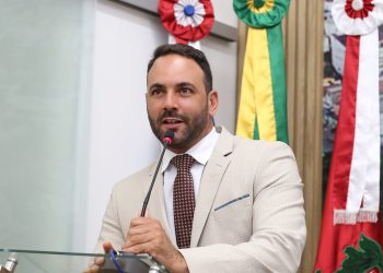 Requerimento do Vereador Alex Moraes solicita reforma e requalificação da Praça JJ. Seabra