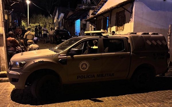 Barra do Rocha registra 2º homicídio em poucas horas e um morto em confronto com a PM