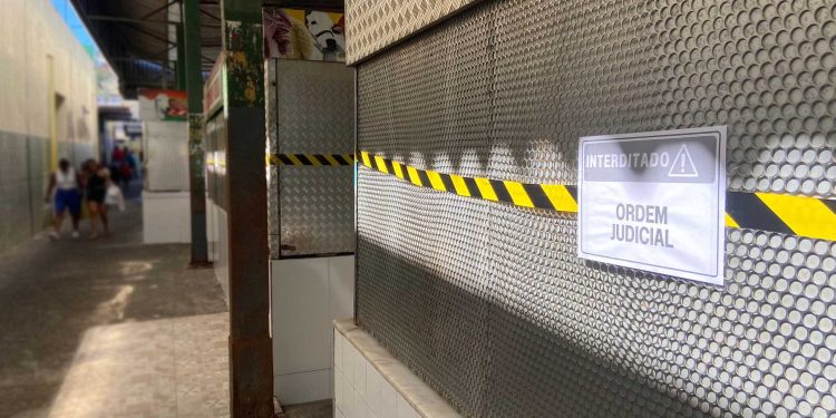 Decisão judicial determina interdição do Mercado de Vísceras em Jaguaquara por irregularidades sanitárias