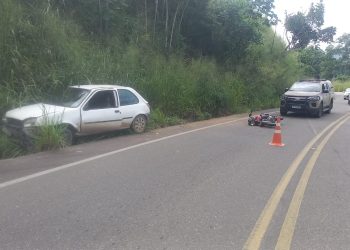 Batida entre carro e moto deixa uma pessoa ferida na BA-650, entre Ipiaú e Ibirataia