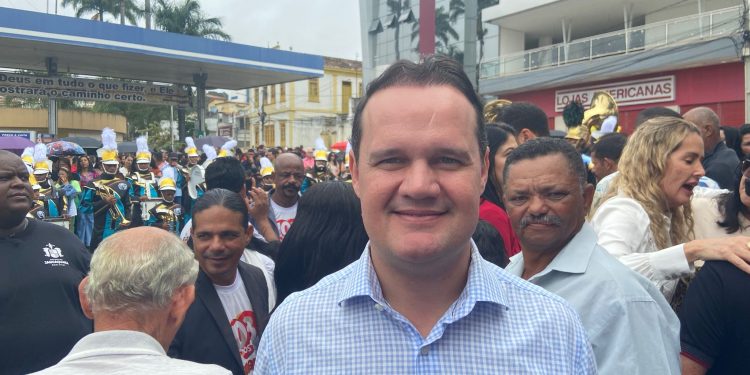 Amargosa: Júlio Pinheiro destaca nome do vice-prefeito para sucessão, mas não bate o martelo sobre o seu futuro político