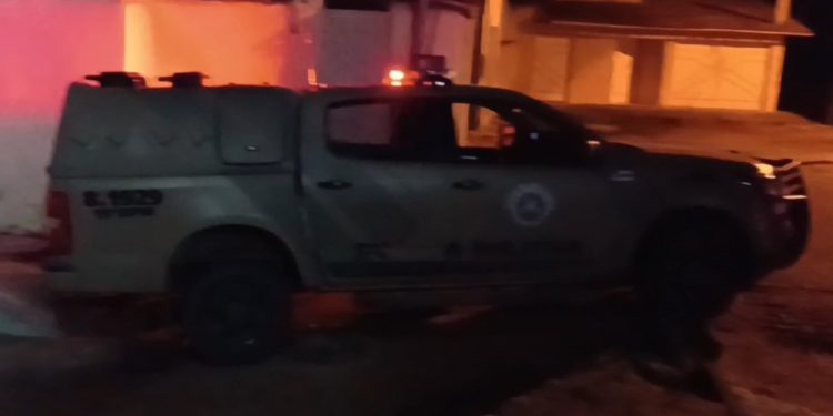 Homem é morto a tiros em escadaria que dá acesso ao centro no bairro Cruzeiro, em Jaguaquara