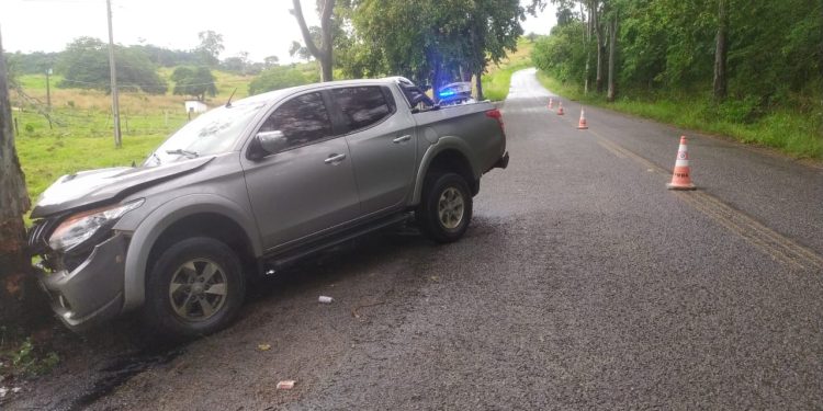 Ex-prefeito de Aiquara sofre acidente após encontrar cobra dentro do carro na BA-647
