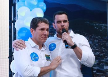 Convenção do PP e outros 5 partidos oficializa Zé Cocá e Flavinho como pré-candidatos a prefeito e vice de Jequié