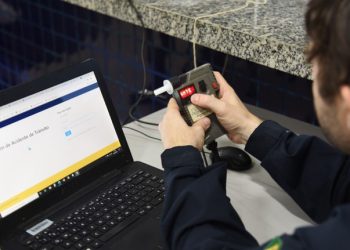 PRF prende motorista alcoolizado em fiscalização após acidente, na BR-116 em Jaguaquara