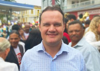 Amargosa: Prefeito Júlio Pinheiro é multado em R$ 2 mil pelo Tribunal de Contas dos Munícipios