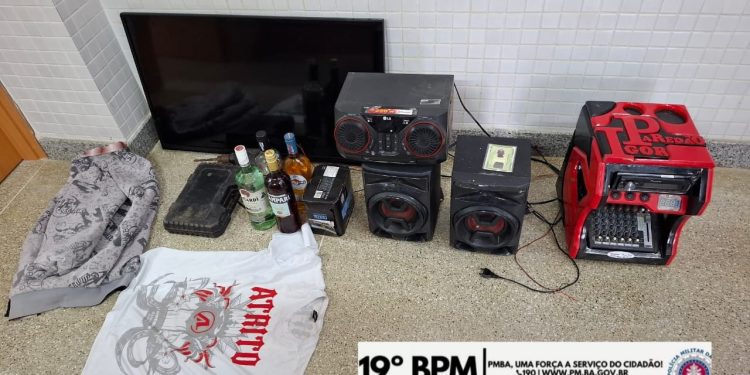Polícia Militar prende homem em flagrante após arrombamento em comércio de Jaguaquara