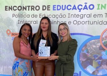 Munícipio de Santa Inês recebe medalha Anísio Teixeira por excelência na educação