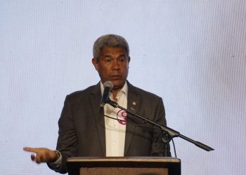 Pesquisa Quaest: Governo Jerônimo Rodrigues é avaliado em 39% de regular, 38% de positiva e 16% de negativa