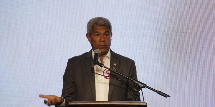 Pesquisa Quaest: Governo Jerônimo Rodrigues é avaliado em 39% de regular, 38% de positiva e 16% de negativa