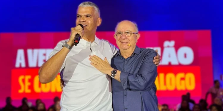 José Ronaldo anuncia o deputado Pablo Roberto como pré-candidato a vice na sua chapa