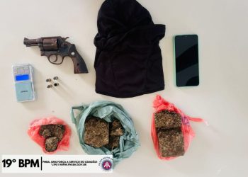 Ação da Polícia Militar em Jequié e Itaquara resulta na prisão de dois homens e apreensão de revólver, drogas